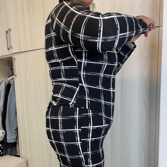 2 Peace Plaid Set - Picture 2 of 5